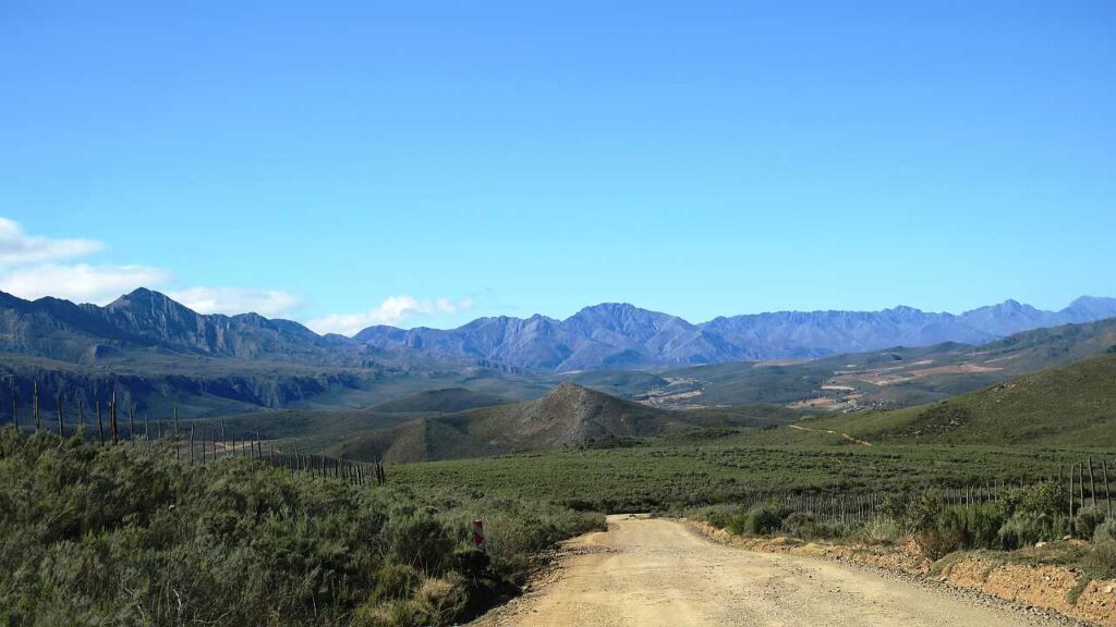 Road between Kruis River Rd and R328