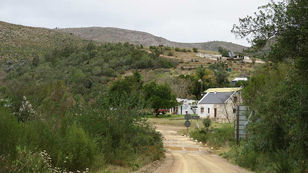 De Vlugt halfway from Uniondale to Knysna on Prince Alfred Pass